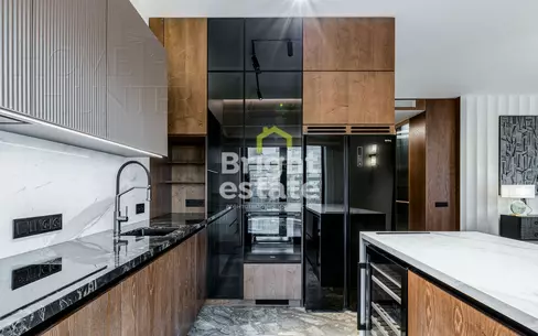 4-КОМН. КВАРТИРА С ОТДЕЛКОЙ 200 М² НА 7 ЭТАЖЕ