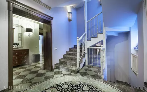 2-этажный коттедж 460 м² с отделкой