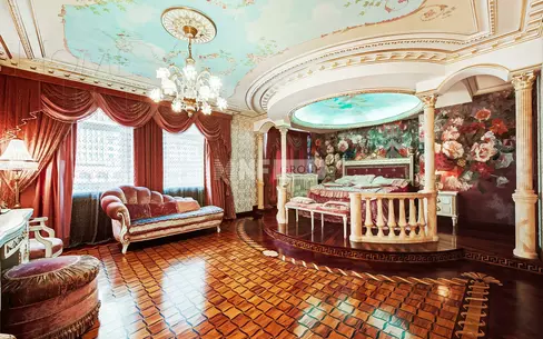 10-КОМН. КВАРТИРА С ОТДЕЛКОЙ 560 М² НА 4 ЭТАЖЕ