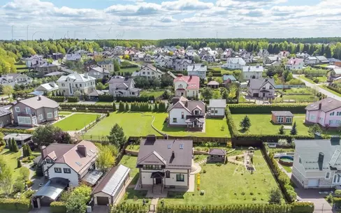 2-этажный коттедж 370 м² с отделкой
