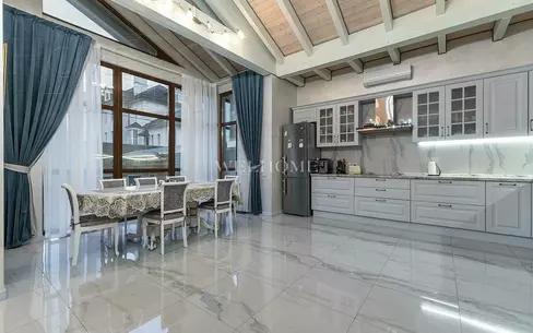 2-этажный коттедж 230 м² с отделкой