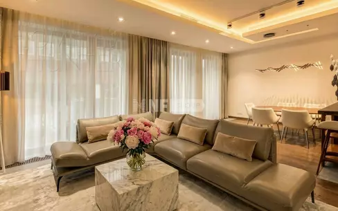 2-УРОВНЕВЫЙ ТАУНХАУС С ОТДЕЛКОЙ 236 М² НА 1 ЭТАЖЕ