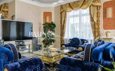 3-этажный коттедж 1 650 м² с отделкой