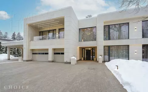 2-этажный коттедж 1 256 м² с отделкой