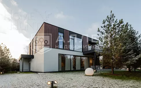 2-этажный коттедж 390.5 м² с отделкой