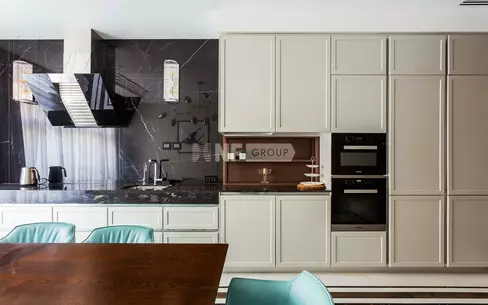 3-КОМН. КВАРТИРА С ОТДЕЛКОЙ 142.1 М² НА 3 ЭТАЖЕ