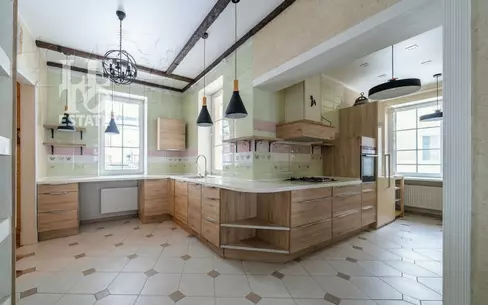 2-этажный таунхаус 209.2 м² с отделкой