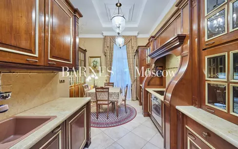 3-КОМН. КВАРТИРА С ОТДЕЛКОЙ 136.5 М² НА 3 ЭТАЖЕ