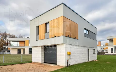 2-этажный коттедж 525.8 м² без отделки