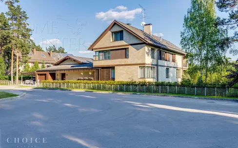 2-этажный коттедж 1 125 м² с отделкой