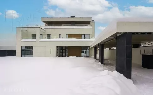 3-этажный коттедж 630 м² с отделкой