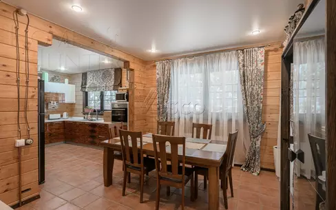 2-этажный коттедж 305 м² с отделкой