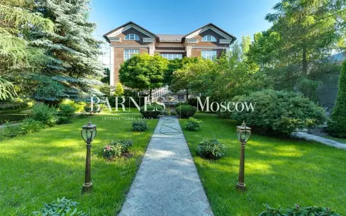 2-этажный коттедж 1 200 м² с отделкой