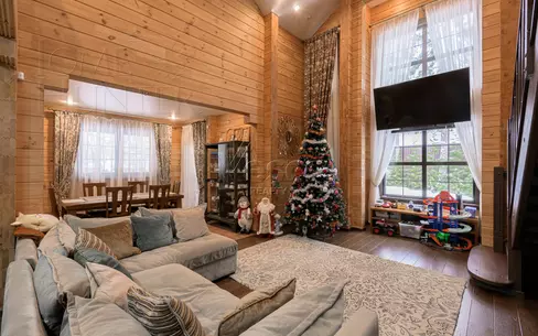 2-этажный коттедж 305 м² с отделкой