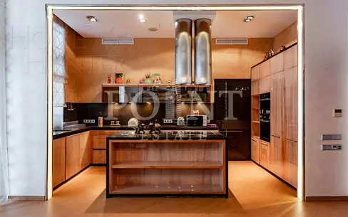 3-этажный коттедж 1 655 м² с отделкой