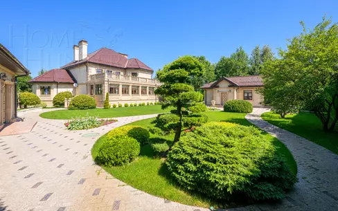 2-этажный коттедж 640 м² с отделкой