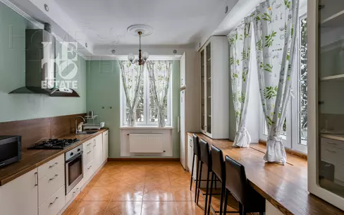 2-этажный коттедж 450 м² с отделкой