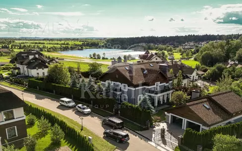 3-этажный коттедж 983.8 м² с отделкой