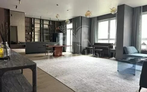 4-КОМН. КВАРТИРА С ОТДЕЛКОЙ 136 М² НА 5 ЭТАЖЕ