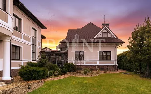 2-этажный коттедж 570 м² с отделкой