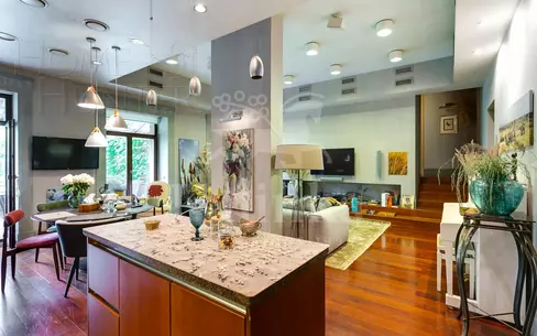 4-КОМН. КВАРТИРА С ОТДЕЛКОЙ 150 М² НА 1 ЭТАЖЕ