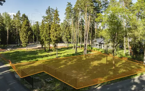 Участок 10.1 сот. в охраняемом поселке