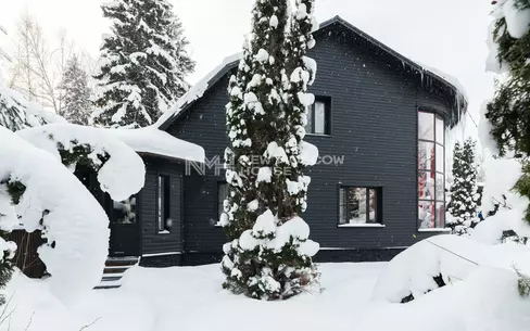 2-этажный коттедж 285 м² с отделкой