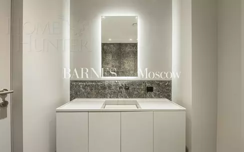 4-КОМН. КВАРТИРА С ОТДЕЛКОЙ 149.8 М² НА 3 ЭТАЖЕ