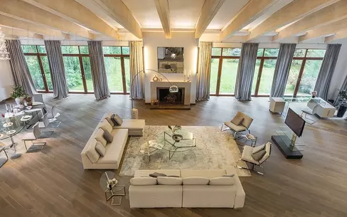 2-этажный коттедж 900 м² с отделкой