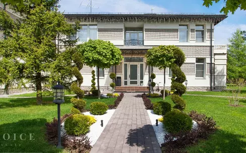 2-этажный коттедж 810 м² с отделкой