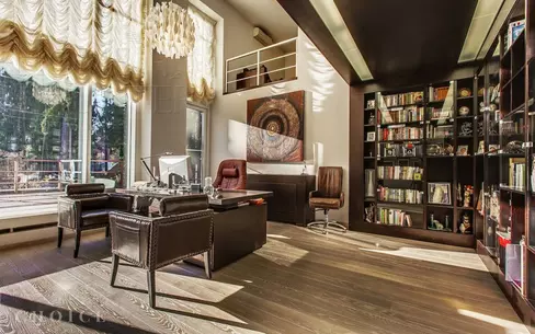 2-этажный коттедж 1 328 м² с отделкой