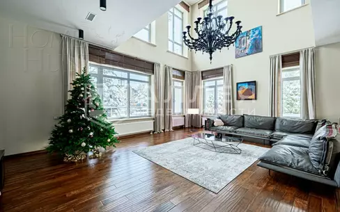 2-этажный коттедж 500 м² с отделкой