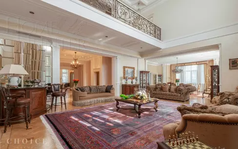 3-этажный коттедж 1 800 м² с отделкой