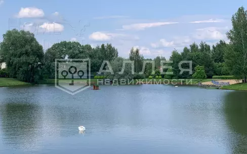 Участок 11 сот. в охраняемом поселке