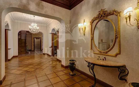 2-этажный коттедж 980 м² с отделкой