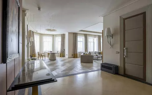 2-этажный коттедж 373 м² с отделкой