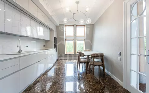 2-УРОВНЕВАЯ КВАРТИРА С ОТДЕЛКОЙ 197.5 М² НА 7 ЭТАЖЕ