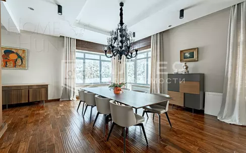 2-этажный коттедж 500 м² с отделкой