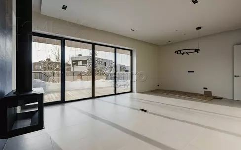 2-этажный коттедж 339 м² с отделкой