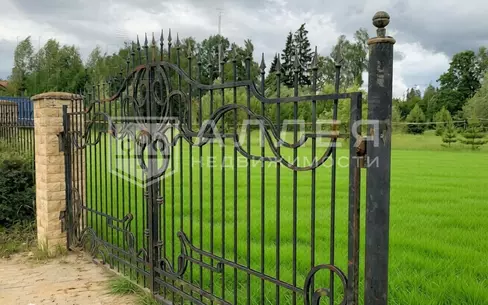 Участок 11 сот. в охраняемом поселке