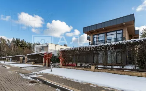 2-этажный коттедж 460 м² без отделки