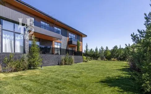 2-этажный коттедж 995 м² с отделкой