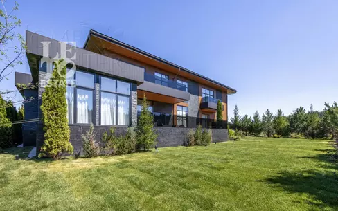 2-этажный коттедж 995 м² с отделкой