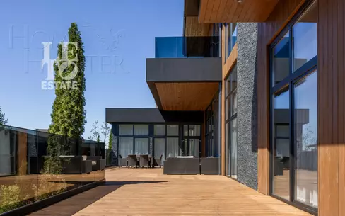 2-этажный коттедж 995 м² с отделкой