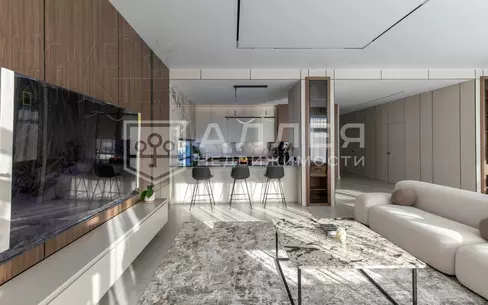 2-этажный коттедж 300 м² с отделкой