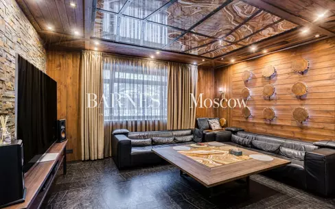 3-этажный коттедж 700 м² с отделкой