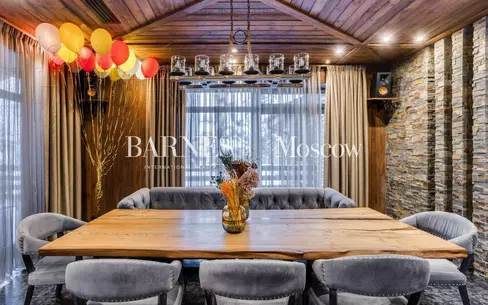 3-этажный коттедж 700 м² с отделкой