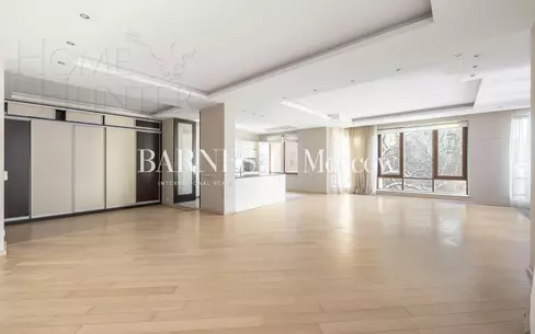 3-КОМН. КВАРТИРА С ОТДЕЛКОЙ 179.6 М² НА 3 ЭТАЖЕ
