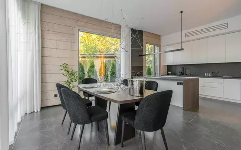 2-этажный коттедж 554 м² с отделкой