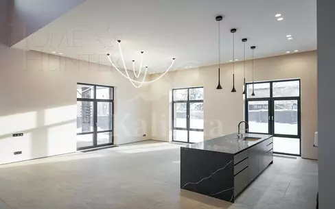 2-этажный коттедж 350 м² с отделкой